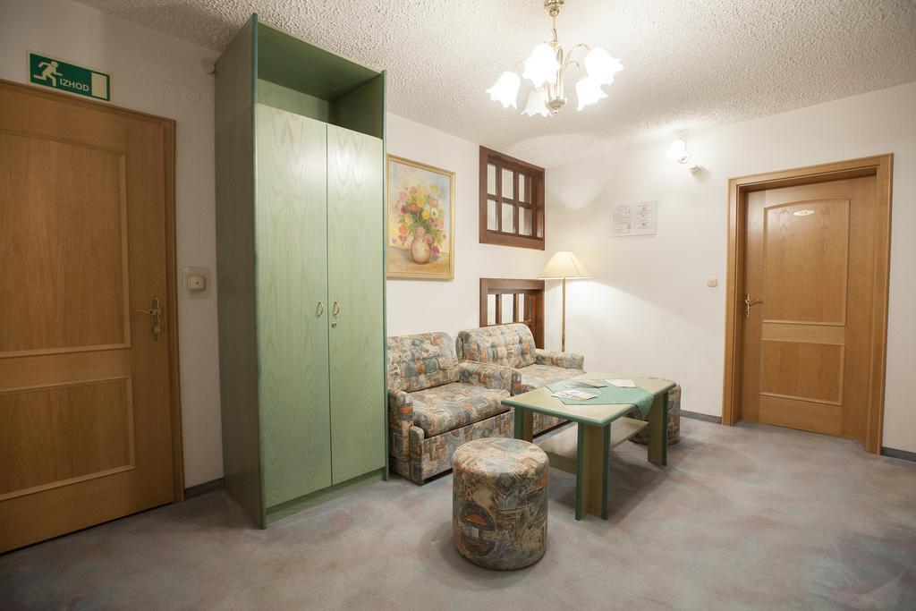 Sobe Krona Radovljica Oda fotoğraf